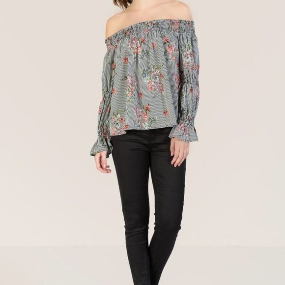 Francescas STRIPED OFF SHOULDER BELL SLEEVE TOP - Picture 2 of 8